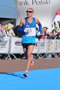16.PKO PoznaD Maraton. Na zdj_ciu Marcin Fehlau. Foto. Fotomaraton.pl